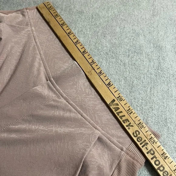 Athleta Brooklyn Textured Ankle pants Dusty pink - Picture 8 of 12